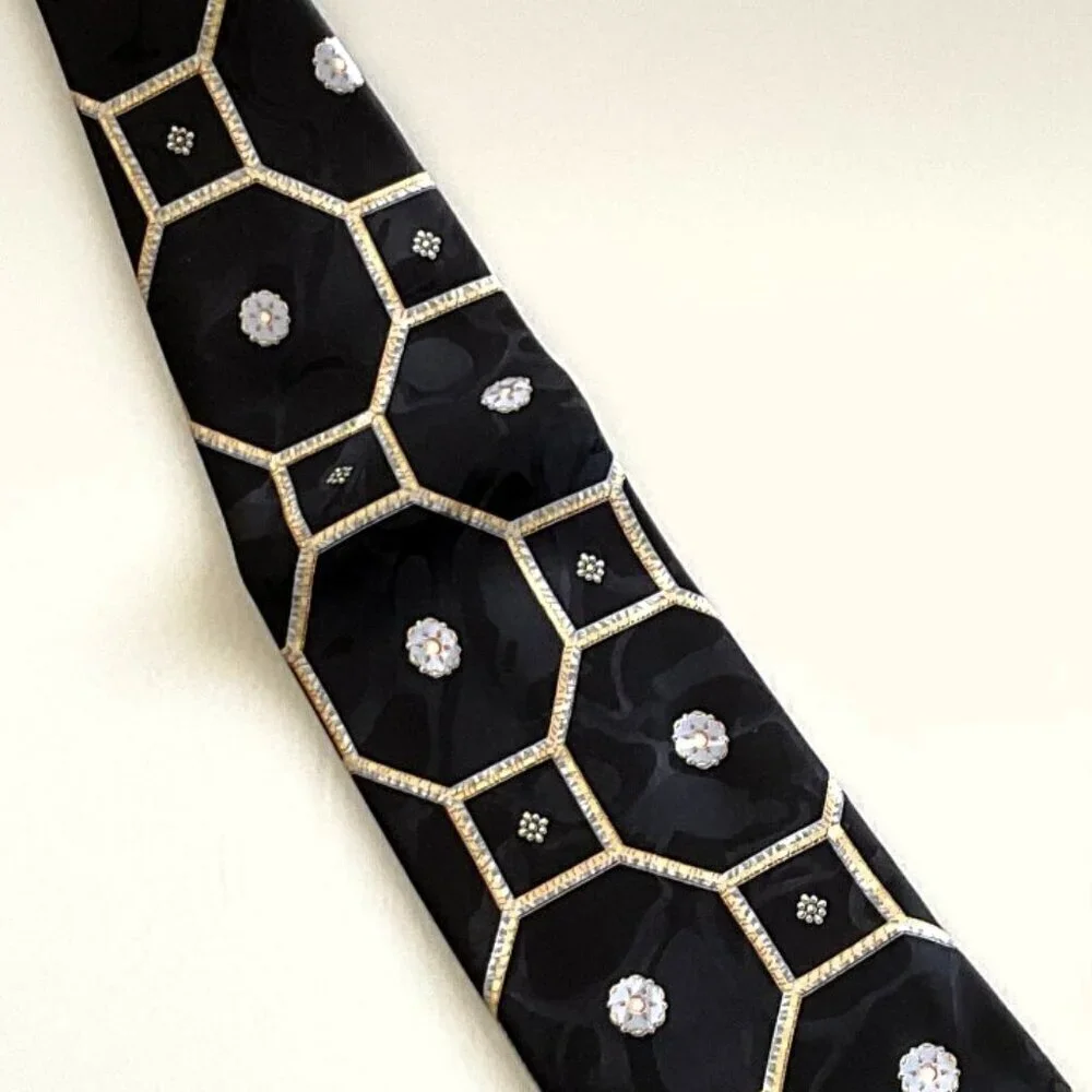 VINTAGE Brioni Silk Necktie Neiman Marcus Hexagon Medallion Geometric Italy Box